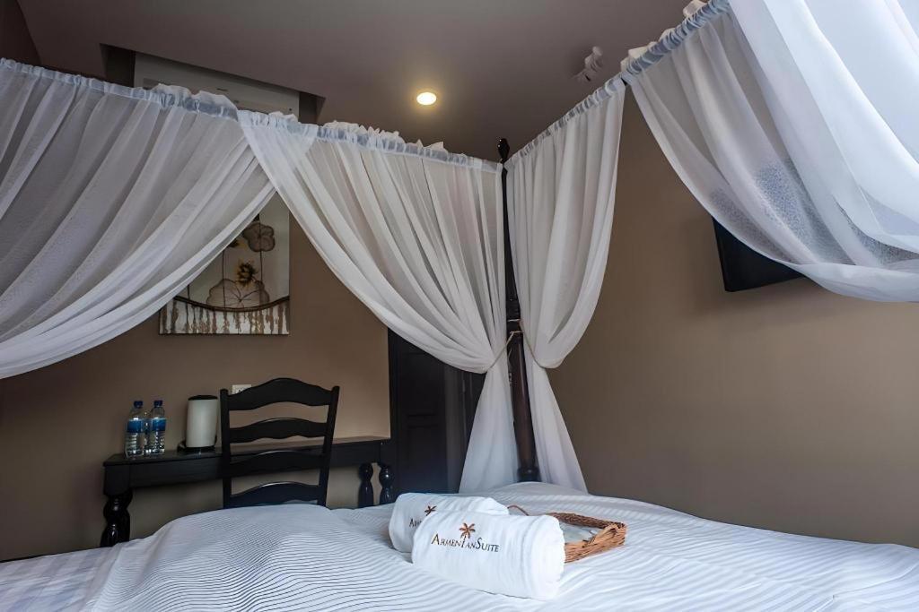 Armenian Suite George Town Bagian luar foto